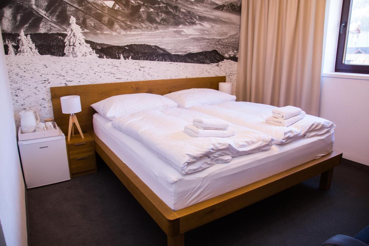 Snowland Apartmany Valča Eksteriør bilde