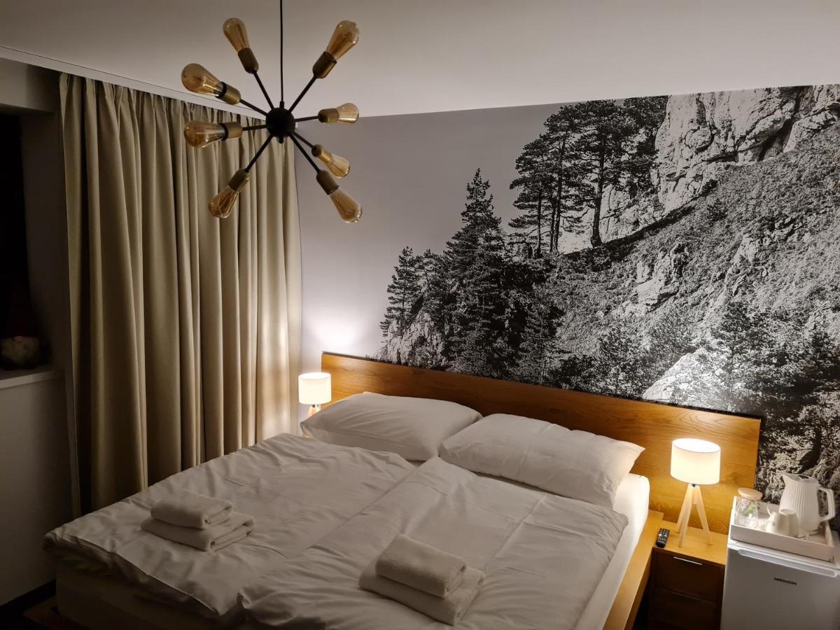 Snowland Apartmany Valča Eksteriør bilde