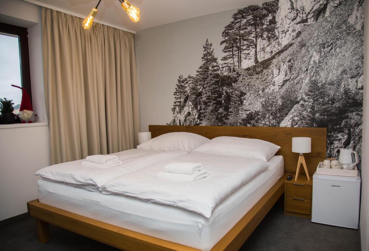 Snowland Apartmany Valča Eksteriør bilde