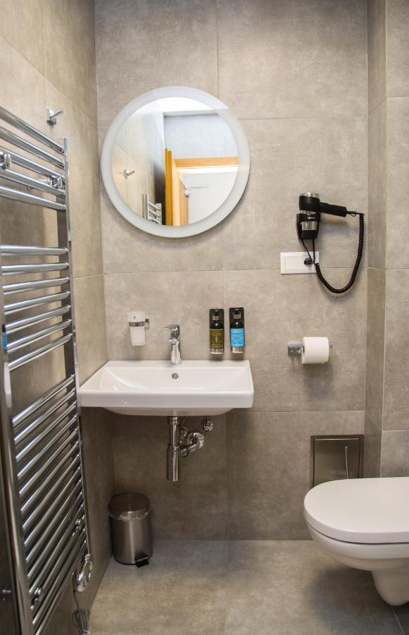 Snowland Apartmany Valča Eksteriør bilde